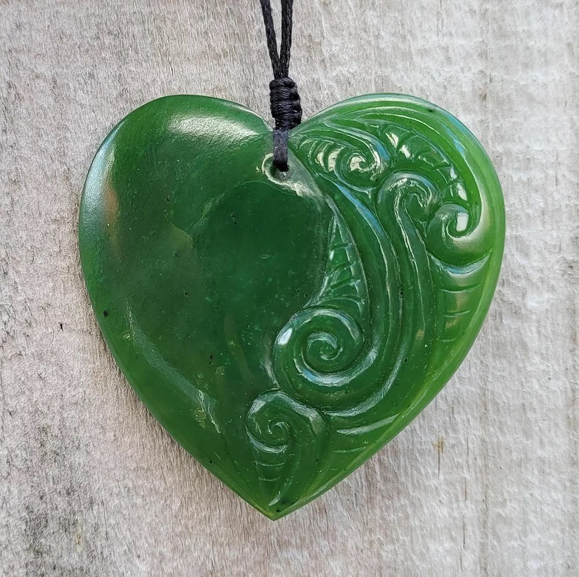 Pounamu heart store necklace