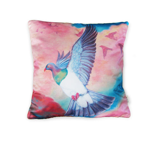 Cushion cover - Flying Wood Pigeon