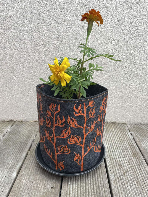 Eco Felt Growbag - Harakeke Orange On Grey