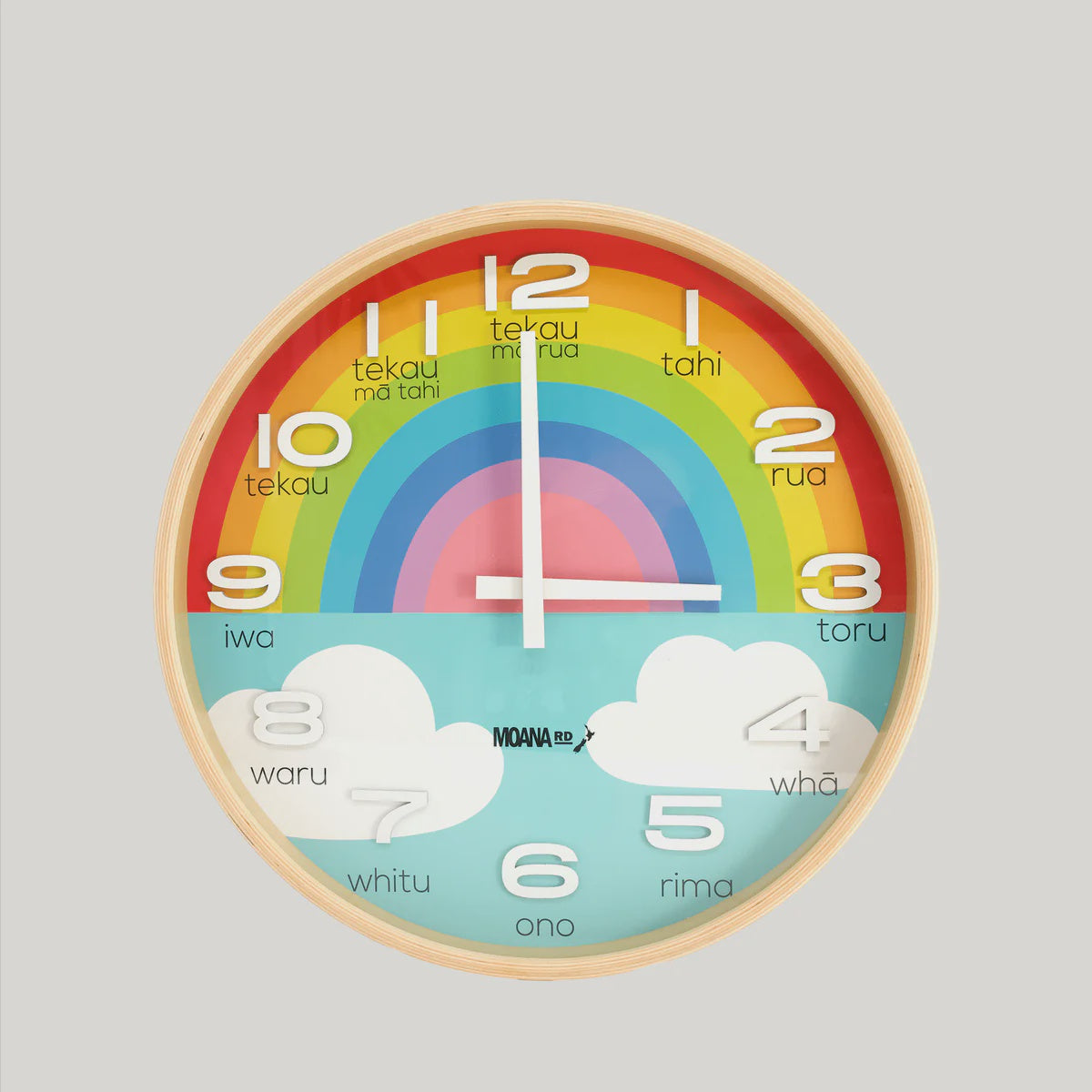 Large Te Reo Maori Clock - Rainbow – gecko in the village