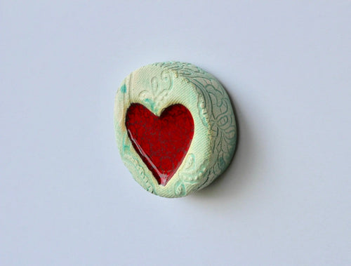 Ceramic Duck Egg Lace Heart Pebble