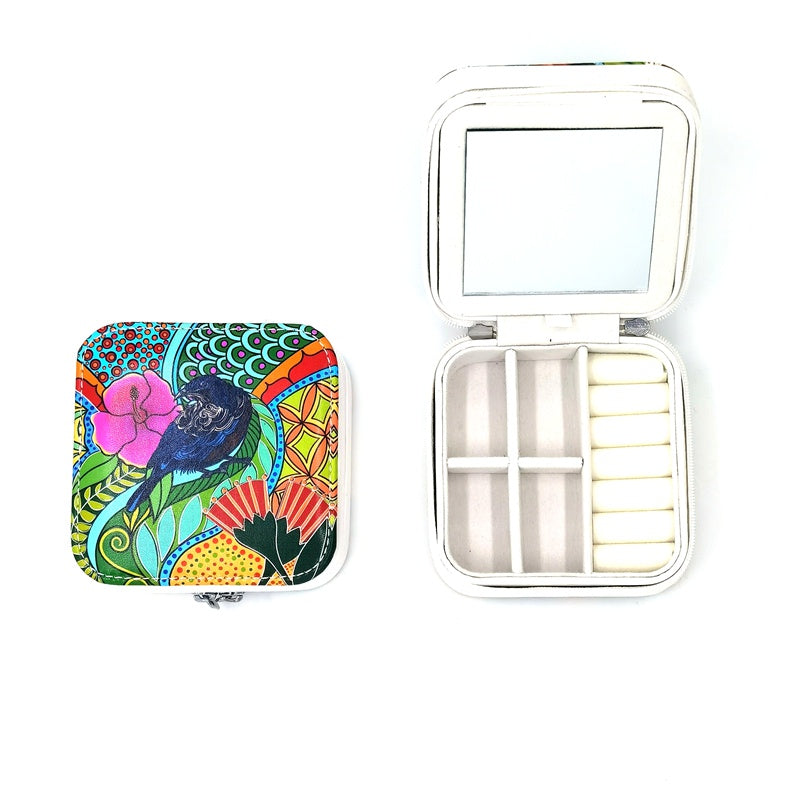 Jewellery box - Tui – gecko in the village