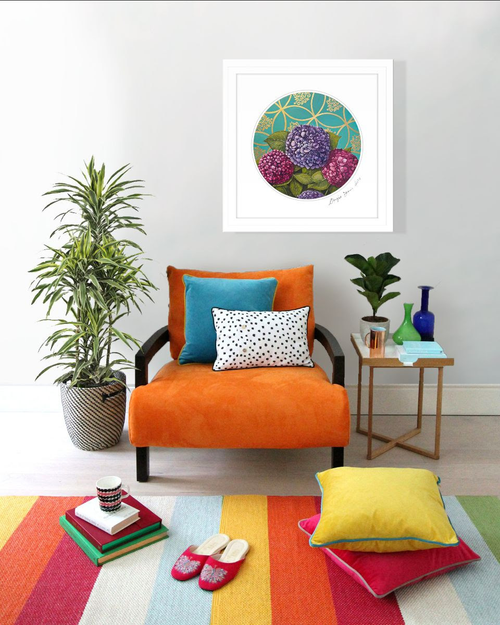 Circular White Framed - Hydrangea 430mm x 430mm