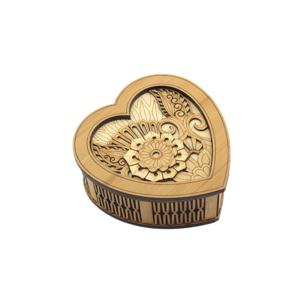 Aeon Giftware – gecko in the village