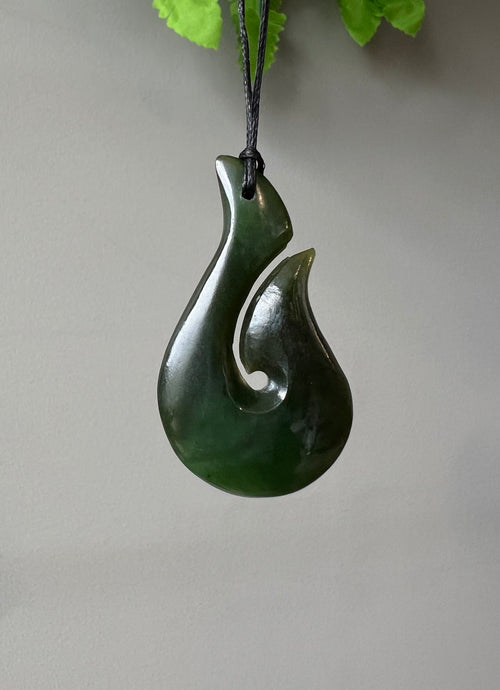 Greenstone Pendant Hook 50mm