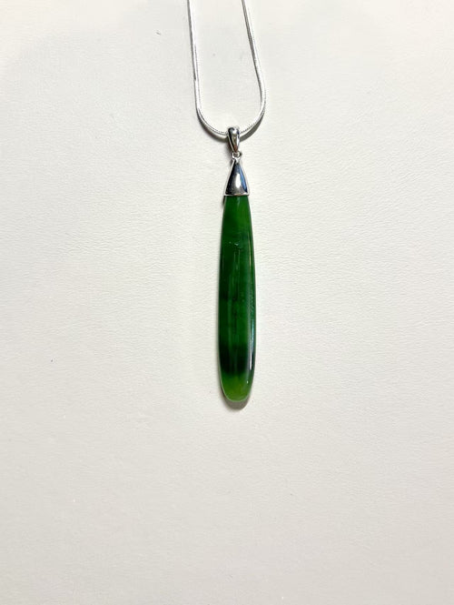 Greenstone Pendant Drop Silver Top & Chain