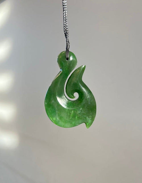 Greenstone Pendant Koru Hook 80mm (1)