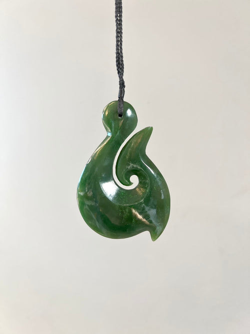 Greenstone Pendant Koru Hook 80mm (2)