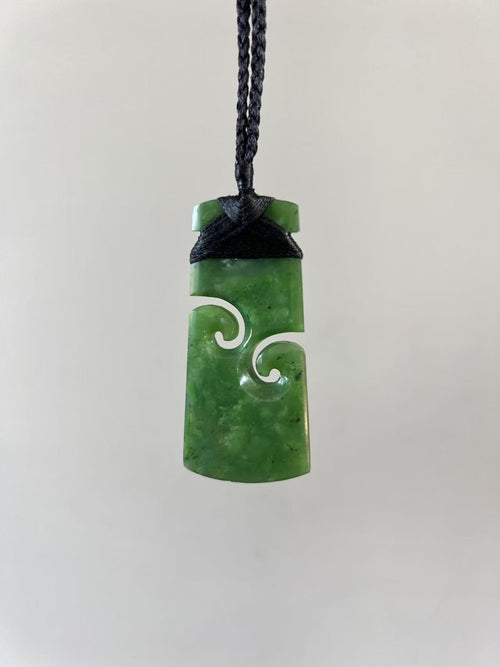 Greenstone Pendant Toki Twin Koru 65mm (Flower Jade)