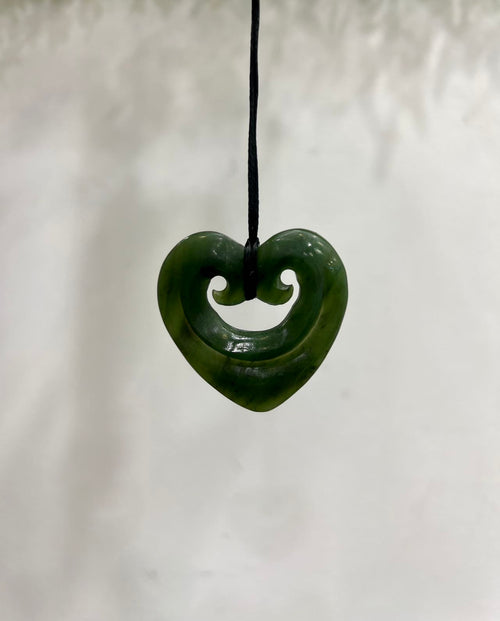 Greenstone Pendant Smiling Heart 38mm