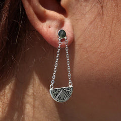 Maunga-nui Breastplate Earrings - Silver