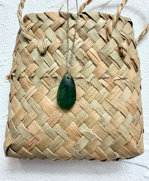 NZ Greenstone / Pounamu Pendant Drop 20mm