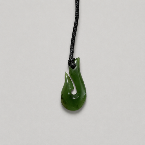NZ Greenstone Pendant Fish Hook (Hei Matau) 30mm