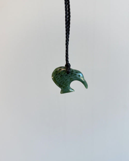NZ Greenstone Pendant Kiwi 40mm