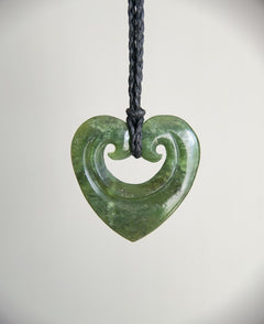 NZ Greenstone Pendant Smiling Heart 40mm