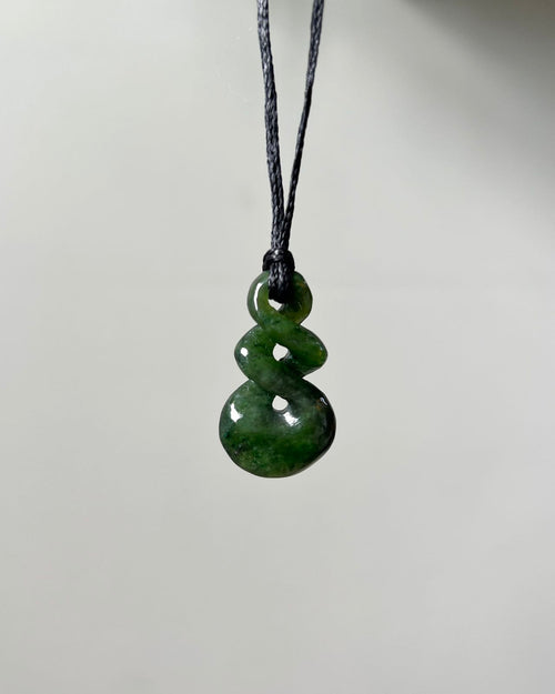 NZ Greenstone (Pounamu) Double Twist Pendant – Authentic New Zealand Jade Necklace