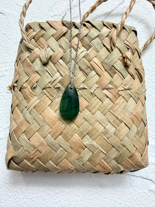 NZ Greenstone / Pounamu Pendant Drop 20mm