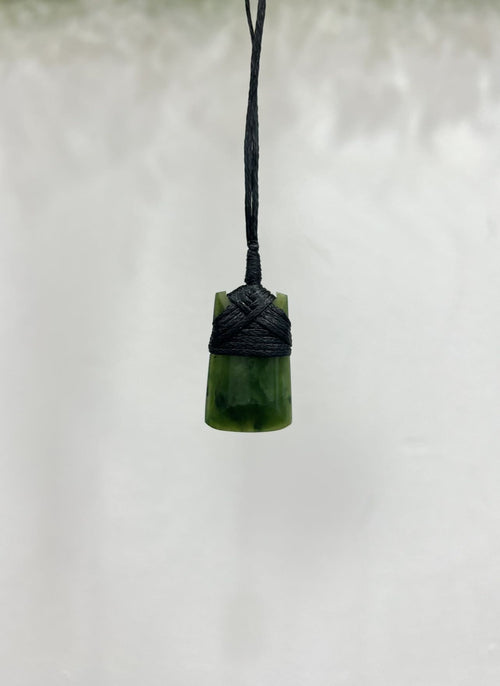 NZ Greenstone / Pounamu Pendant Toki Small