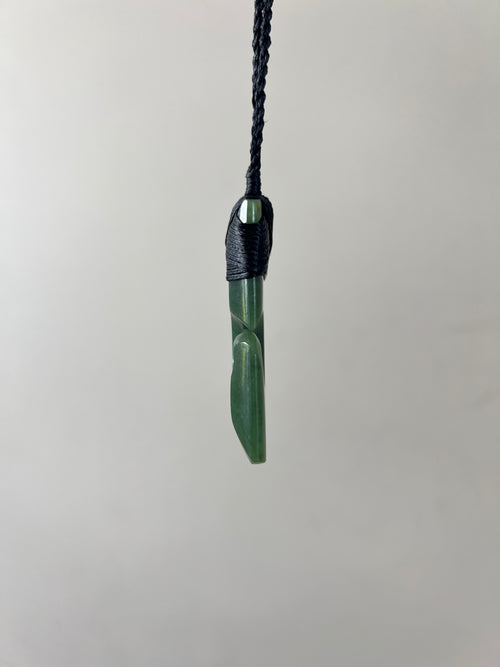 NZ Greenstone / Pounamu Pendant Toki Koru