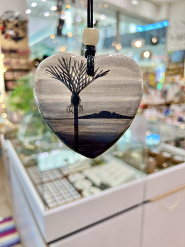 NZ Handcrafted Ceramic Heart M - Nikau Rangitoto