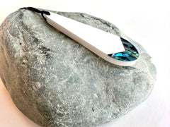 Pendant Huia Feather