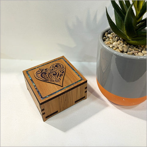 Small Square Trinket Box - Heart Filigree/Paua Inlay