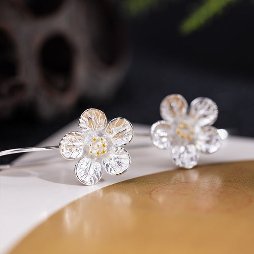 Sterling Silver Earrings - White Manuka Flower