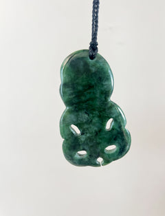 NZ Greenstone / Pounamu Pendant - Hei Tiki