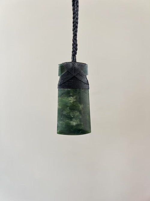 NZ greenstone toki pendant

authentic pounamu necklace New Zealand

matt finish jade toki

Māori toki meaning necklace
