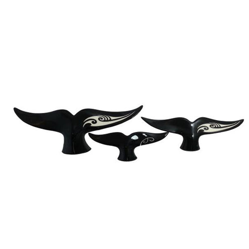 Arataki Ceramics Art - Whales Tail B/W