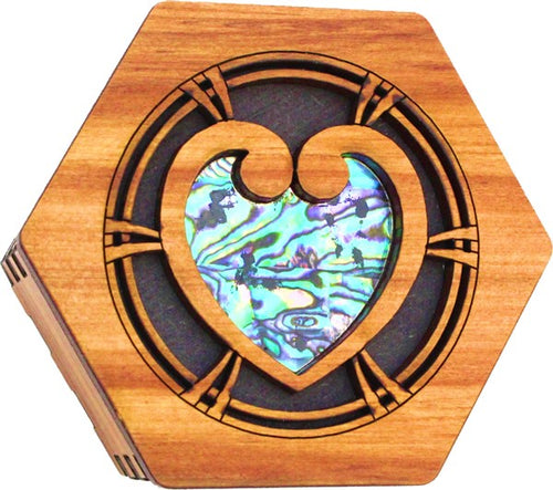 Rimu Hexagonal Box - Paua Heart