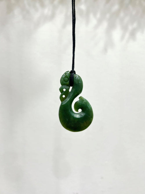 NZ Greenstone / Pounamu Pendant Manaia 45mm