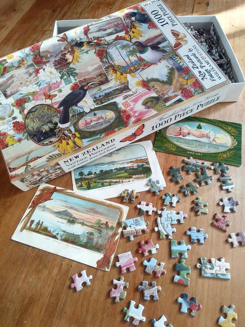 1000 Piece Puzzle - Birds & Postcard