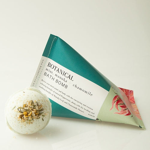 Mint, Manuka & Chamomile Bath Bomb