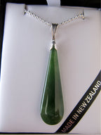 Drop-shaped greenstone pendant (3.8cm) set in silver