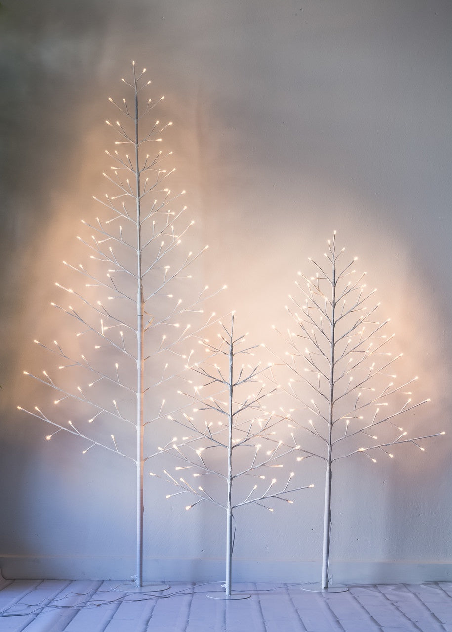 Standing Angel Twinkle Trees – gecko in the village