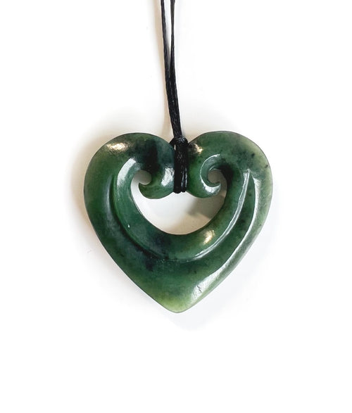 NZ Greenstone Pendant Smiling Heart 40mm