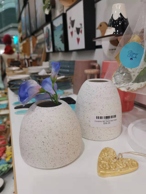 Ceramic NZ Sand Bud Vase