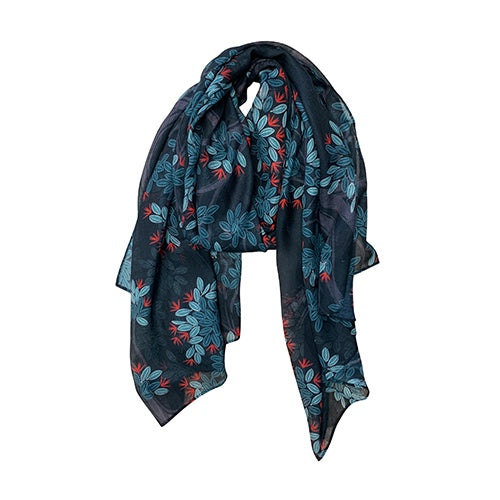 Scarf Evergreen Pohutukawa – gecko in the village