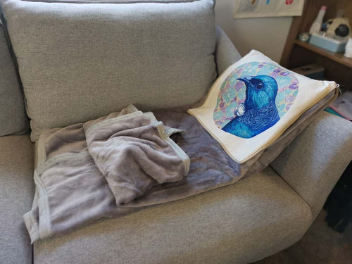 Cushion Blanket - Round Fantail Blue