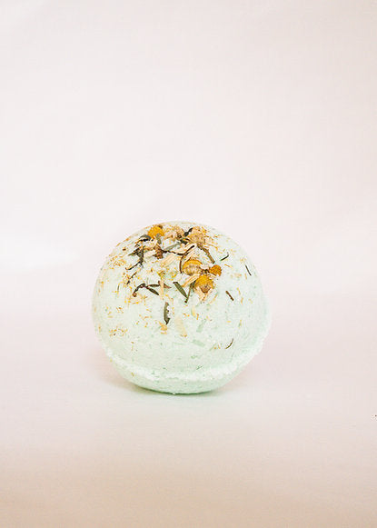 Mint, Manuka & Chamomile Bath Bomb