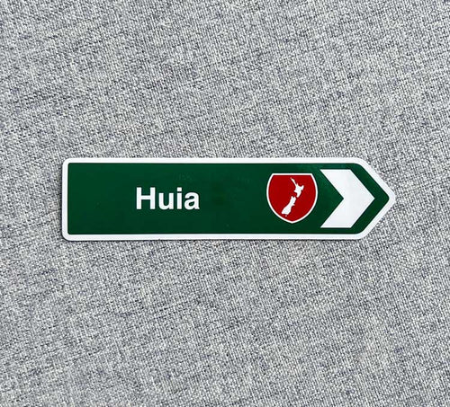 NZ Green Road Sign Magnet - Huia
